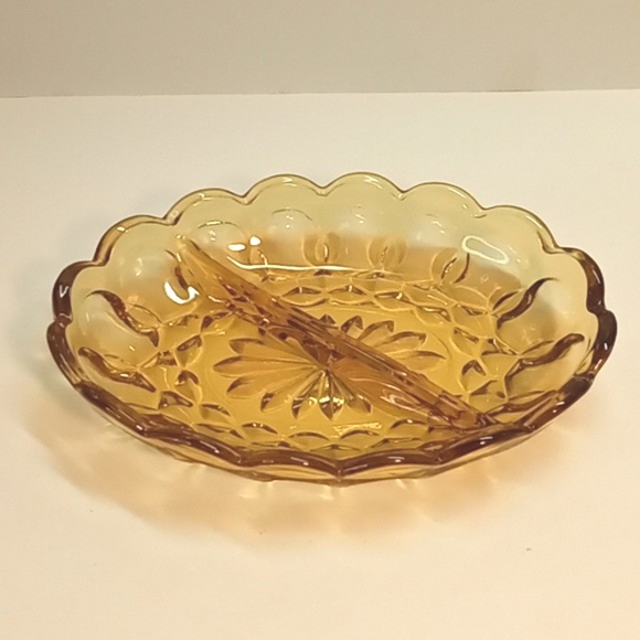 "new item" vintage Indiana Glass amber yellow starburst 2 section bowl. No flaws - Picture 1 of 7